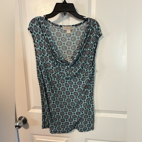 Womens Michael Kors size medium sleeveless Chic Cowl Neck top - Picture 2 of 8